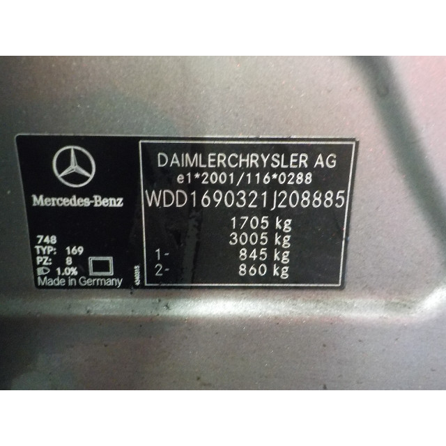 Aile avant droite Mercedes-Benz A (W169) (2004 - 2012) Hatchback 1.7 A-170 (M266.940)