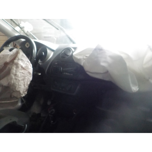 Étrier avant droit Seat Ibiza ST (6J8) (2010 - 2015) Combi 1.2 TDI Ecomotive (CFWA)