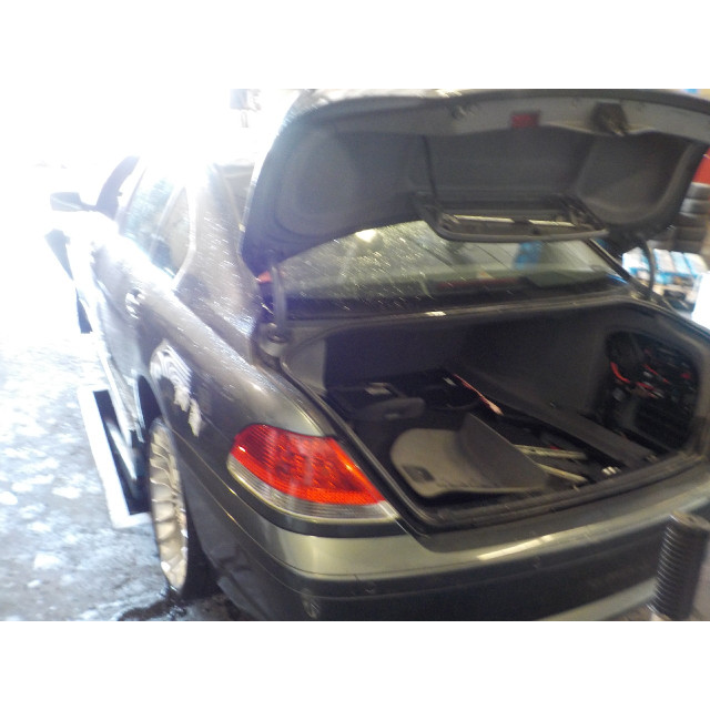 Ceinture de sécurité arrière droite BMW 7 serie (E65/E66/E67) (2001 - 2005) Sedan 735i,Li 3.6 V8 32V (N62-B36A)