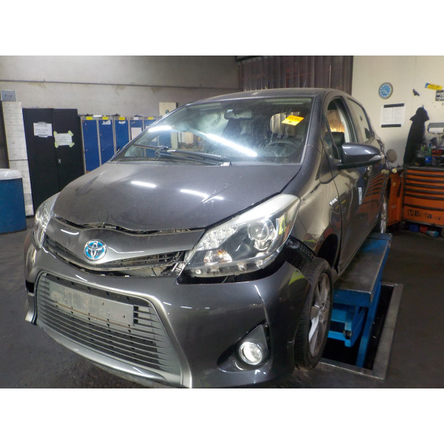 Système de navigation Toyota Yaris III (P13) (2012 - 2020) Hatchback 1.5 16V Hybrid (1NZ-FXE)