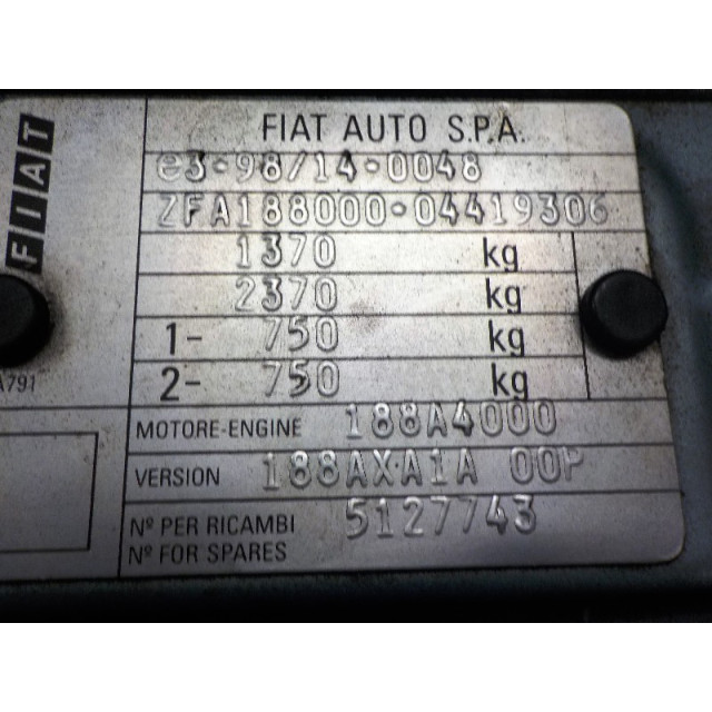 Feu arrière de carroserie feu - droit Fiat Punto II (188) (1999 - 2012) Hatchback 1.2 60 S (188.A.4000)