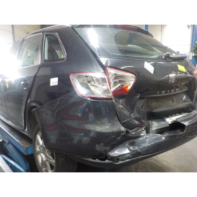 Aile avant droite Seat Ibiza ST (6J8) (2010 - 2015) Combi 1.2 TDI Ecomotive (CFWA)