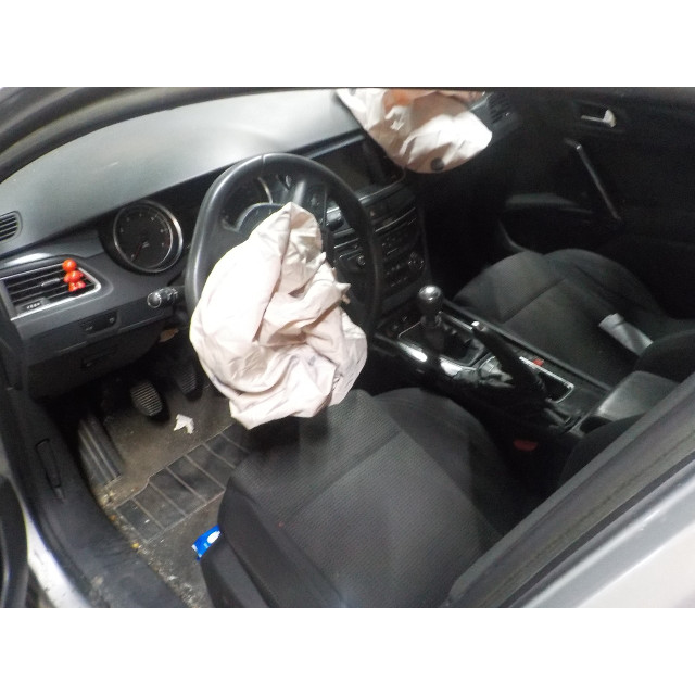 Bras de suspension avant droit Peugeot 508 (8D) (2010 - 2018) Sedan 1.6 THP 16V (EP6CDT(5FV))