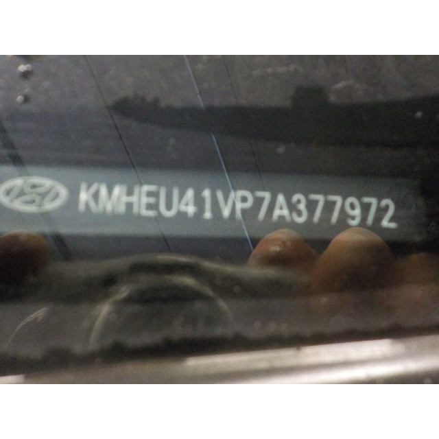 Feu arrière de porte de coffre - droit Hyundai Sonata (2006 - 2008) /Sonica Sedan 2.0 CRDI VGT 16V Dynamic (D4EA-F)