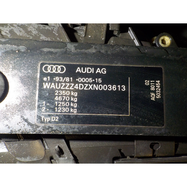 Débitmètre d'air massique Audi A8 (D2) (1998 - 2002) Sedan 4.2 V8 40V Quattro (AQF)