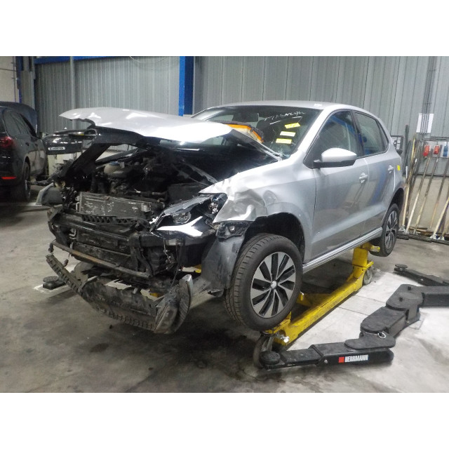 Arbre de transmission avant droit Volkswagen Polo V (6R) (2014 - 2017) Hatchback 1.4 TDI (CUSA(Euro 6))