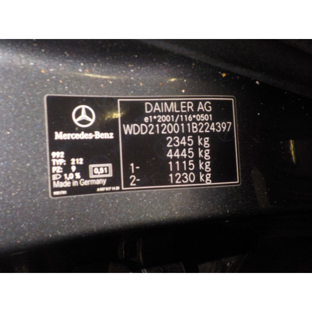 Mécanisme d'essuie-glaces avant Mercedes-Benz E (W212) (2009 - présent) Sedan E-220 CDI 16V BlueEfficiency (OM651.924)