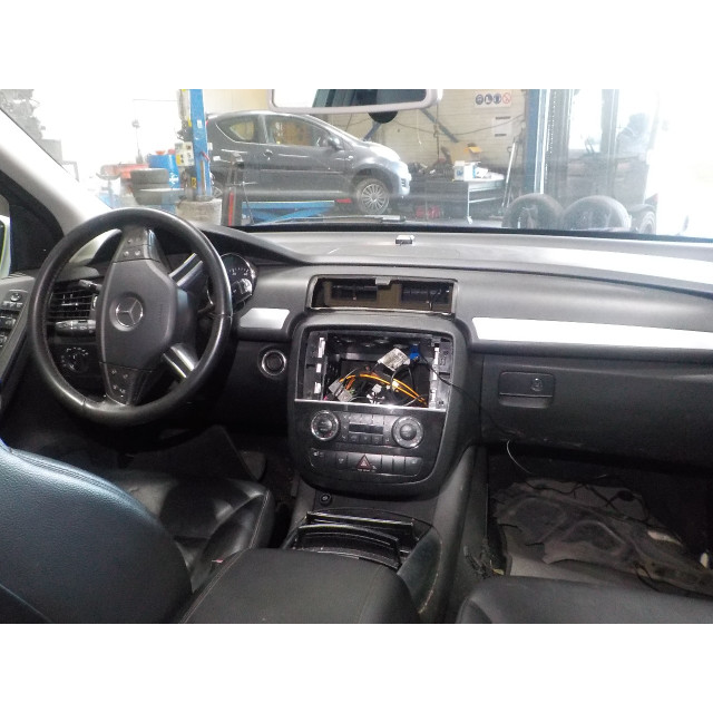 Module d'airbag Mercedes-Benz R (W251) (2005 - 2012) MPV 3.5 350 V6 24V 4-Matic (M272.967)