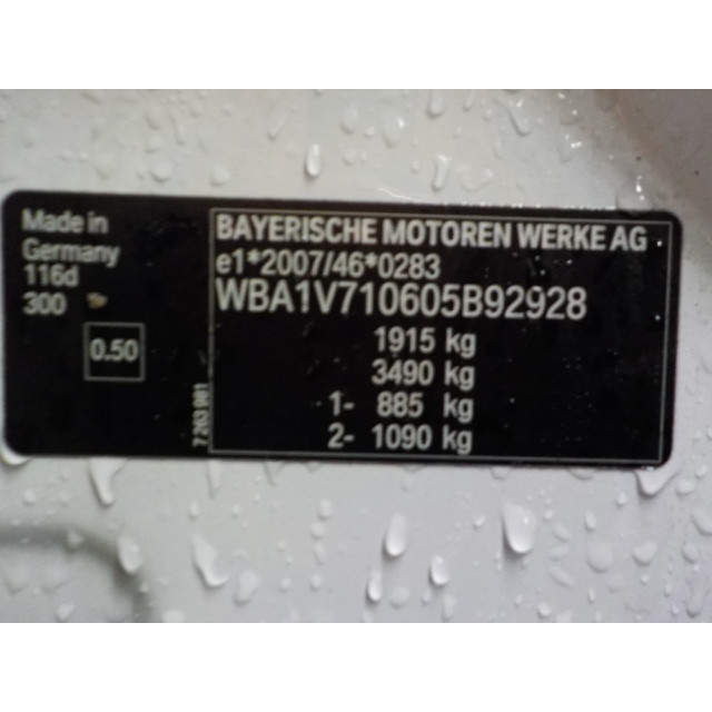 Verrouillage central électrique de porte à mécanisme de verrouillage avant gauche BMW 1 serie (F20) (2015 - 2019) Hatchback 5-drs 116d 1.5 12V TwinPower (B37-D15A)