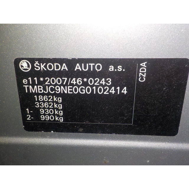 Commutateur d'éclairage Skoda Octavia Combi (5EAC) (2014 - 2020) Combi 5-drs 1.4 TSI 16V (CZDA(Euro 6))