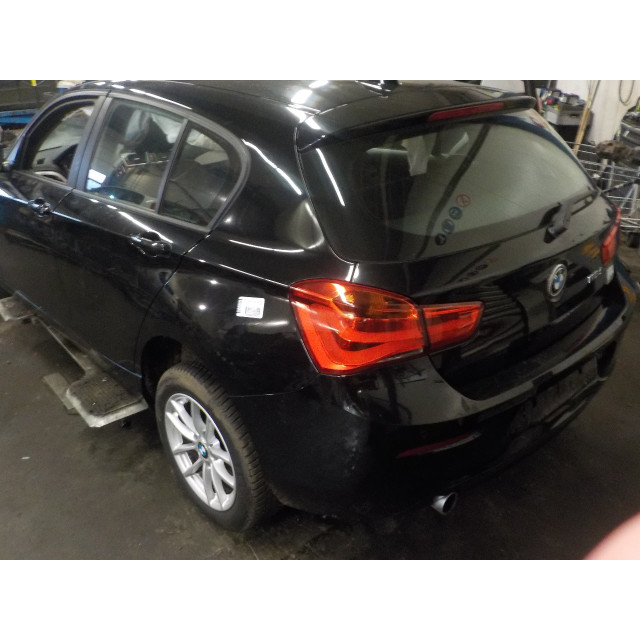 Arbre de transmission arrière gauche BMW 1 serie (F20) (2015 - 2019) Hatchback 5-drs 116d 1.5 12V TwinPower (B37-D15A)