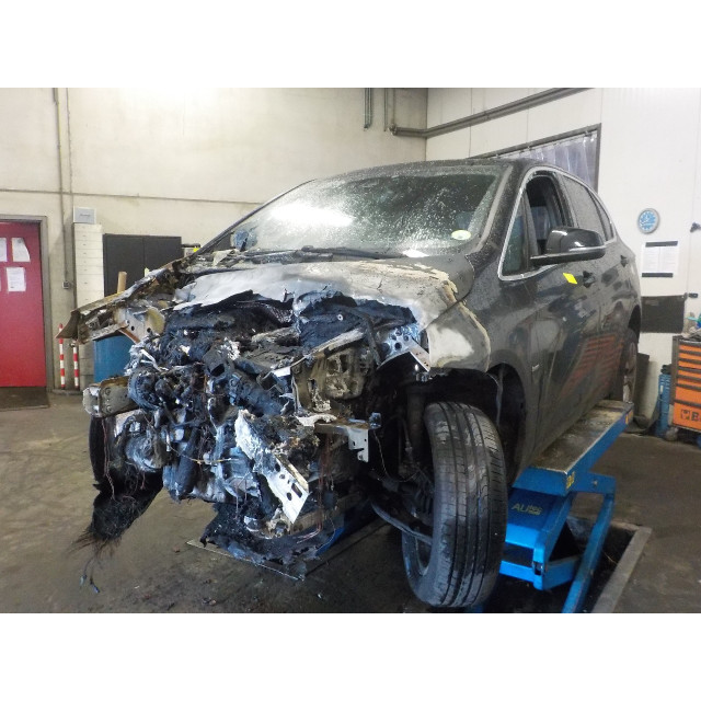 Verrouillage central électrique de porte à mécanisme de verrouillage arrière droit BMW 2 serie Active Tourer (F45) (2014 - 2018) MPV 214d 1.5 12V (B37-C15A)