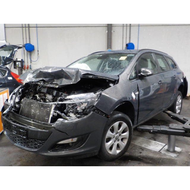 Boîte de vitesses manuel Opel Astra J Sports Tourer (PD8/PE8/PF8) (2014 - 2015) Combi 1.6 CDTI 16V (B16DTL(Euro 6))
