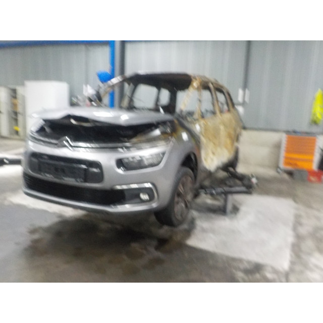 Radiateur d'échangeur thermique Citroën C4 Grand Picasso (3A) (2014 - 2018) MPV 1.2 12V PureTech 130 (EB2DTS(HNY))