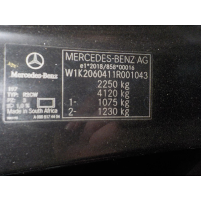 Turbo Mercedes-Benz C (W206) (2021 - présent) Sedan C-180 1.5 EQ Boost (A0001E28C-180 1.5 EQ Boost)