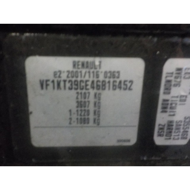 Boucle de ceinture de sécurité avant droite Renault Laguna III Estate (KT) (2008 - 2015) Combi 5-drs 2.0 dCi 16V 175 FAP (M9R-800)