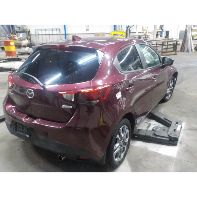 Pompe de climatisation Mazda 2 (DJ/DL) (2014 - 2017) Hatchback 1.5 SkyActiv-G 90 (P5Y8)