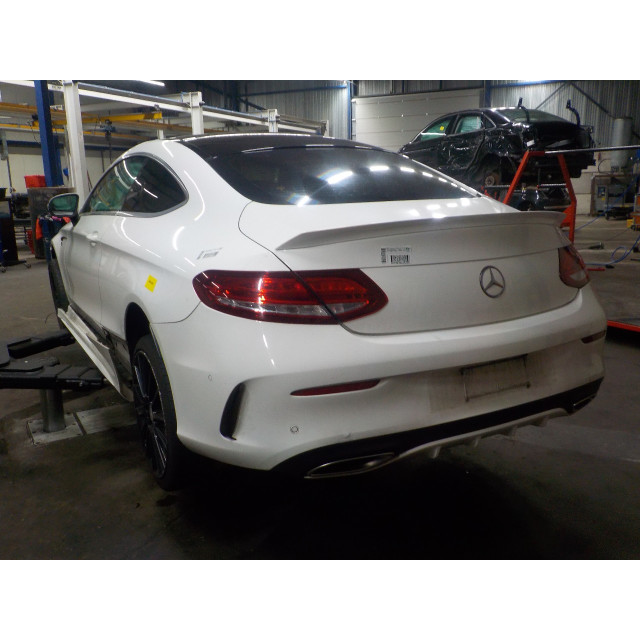 Pompe de climatisation Mercedes-Benz C (C205) (2015 - présent) Coupé C-180 1.6 16V (M274.910(Euro 6))