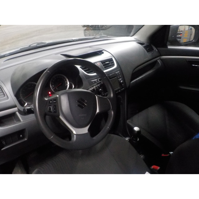 Aile avant gauche Suzuki Swift (ZA/ZC/ZD) (2010 - 2017) Hatchback 1.2 16V (K12B)