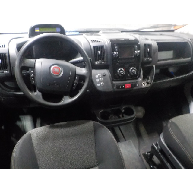 Module d'airbag Fiat Ducato (250) (2006 - 2010) Ch.Cab/Pick-up 2.3 D 120 Multijet (F1AE0481D)