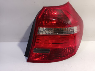 Feu arrière de carroserie feu - droit BMW 1 serie (E81) (2007 - 2011) Hatchback 3-drs 116i 1.6 16V (N43-B16A)